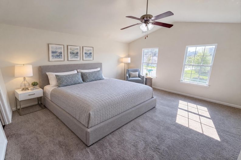 Photo 11 of 26 of 9833 Wardley Dr, Charlotte, NC
