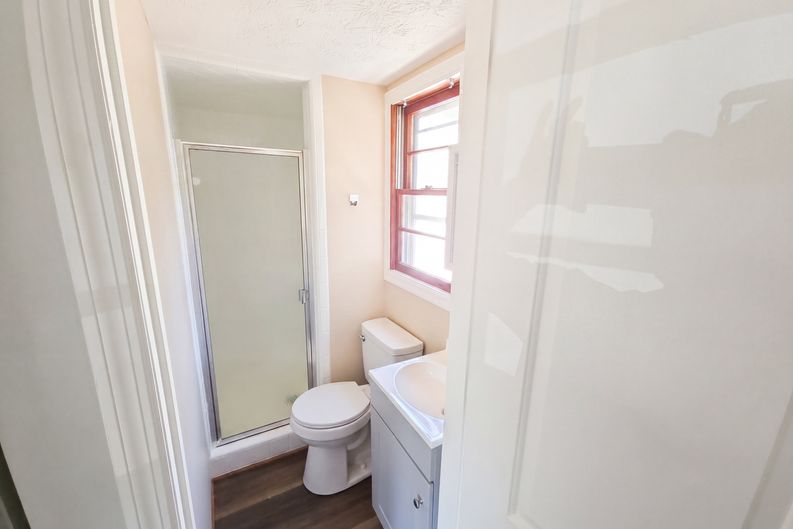 Photo 15 of 18 of 1401 E 9th St, Anniston, AL