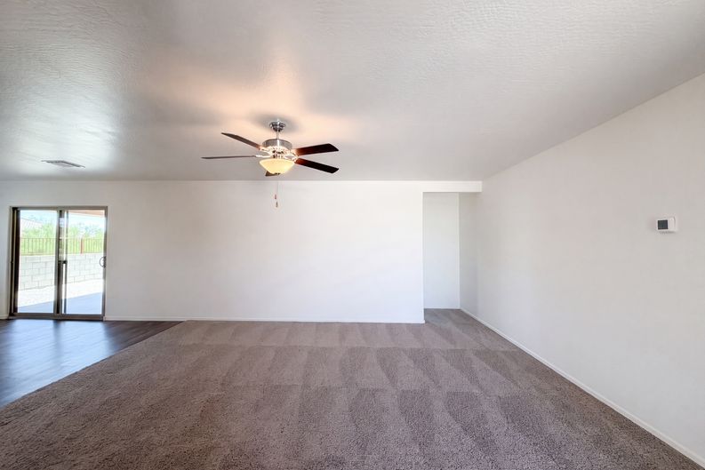 Photo 9 of 21 of 461 W Pintail Dr, Casa Grande, AZ