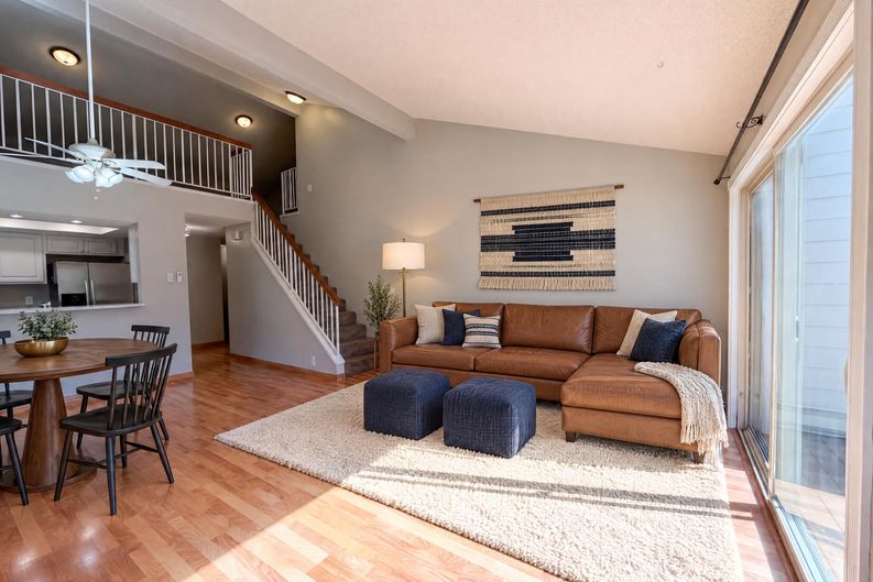 Photo 10 of 25 of 11776 SW Boones Bend Dr, Beaverton, OR