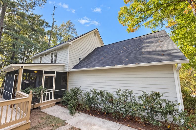 Photo 23 of 25 of 1454 Milford Ct S, Marietta, GA