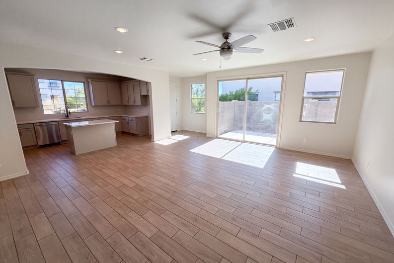 Photo 13 of 46 of 15237 W Sherman St, Goodyear, AZ