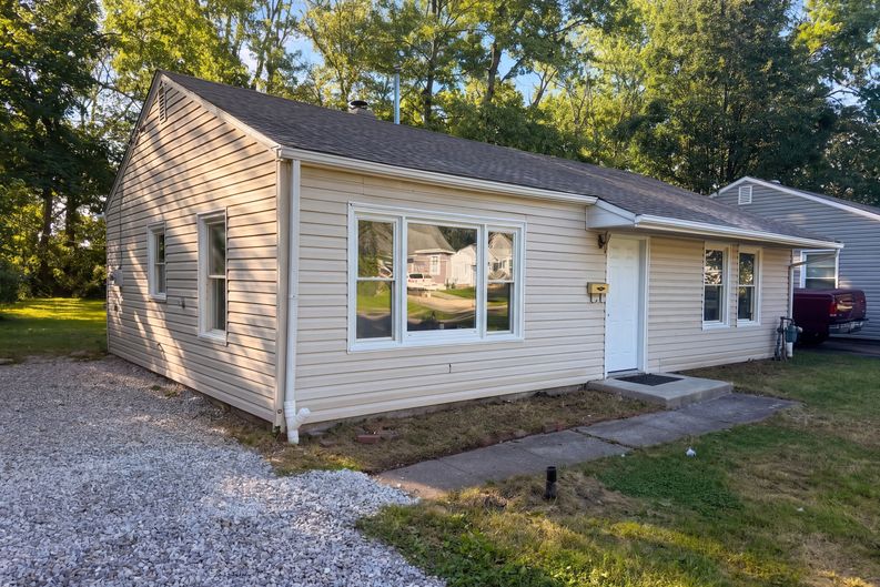 Photo 21 of 23 of 2785 Linview Ave, Columbus, OH