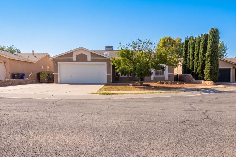 Photo 26 of 28 of 1039 Aguilera Ct, Las Cruces, NM
