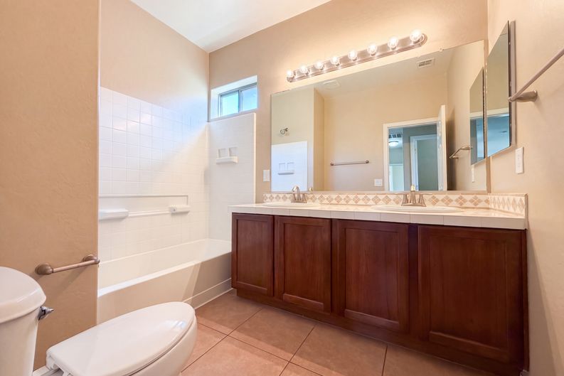 Photo 14 of 21 of 671 W Green Tree Dr, San Tan Valley, AZ