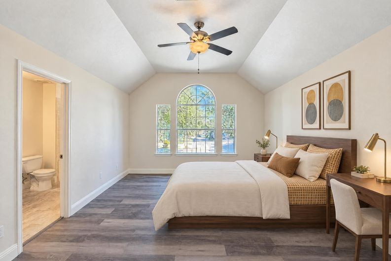 Photo 4 of 23 of 12938 Maile Park Dr, Houston, TX