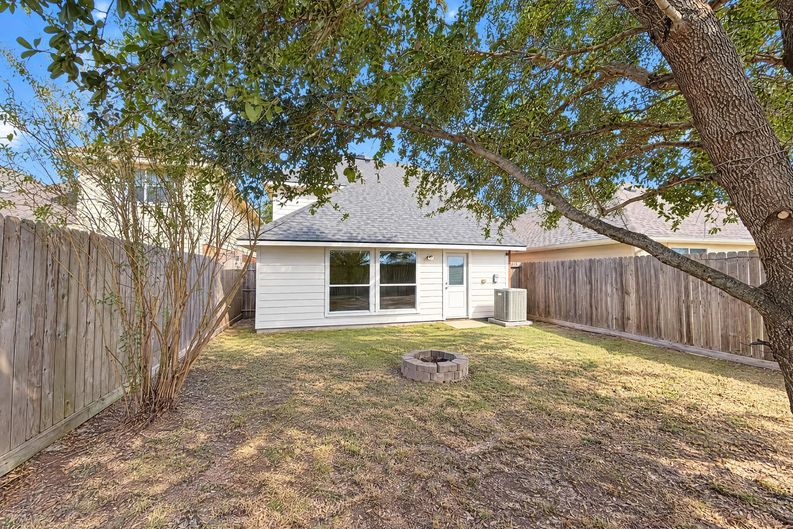 Photo 20 of 23 of 12938 Maile Park Dr, Houston, TX