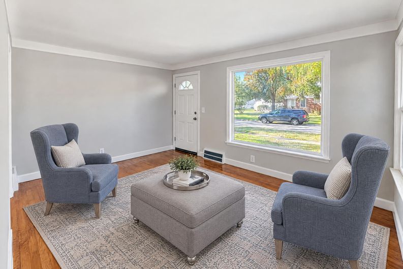 Photo 4 of 17 of 1601 Helen St, Inkster, MI