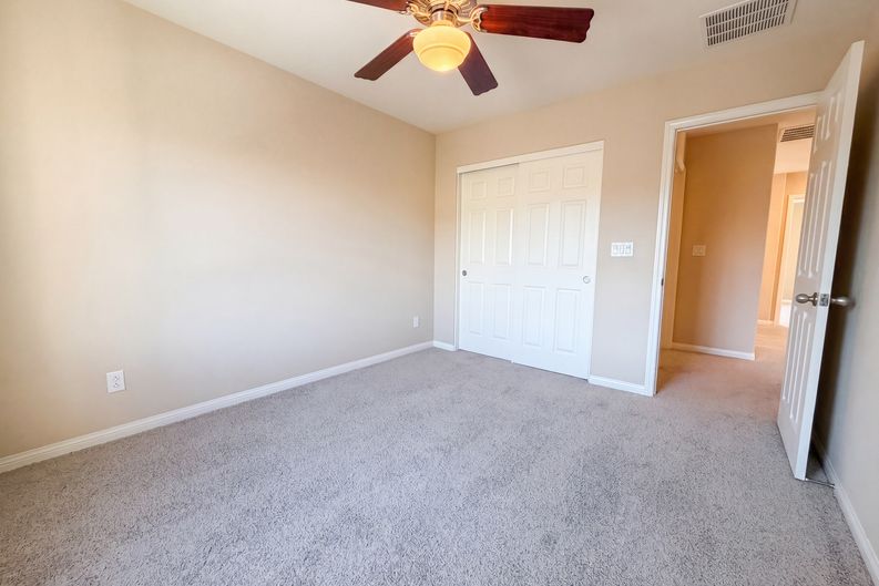 Photo 16 of 23 of 6472 Haypress Ct, Las Vegas, NV