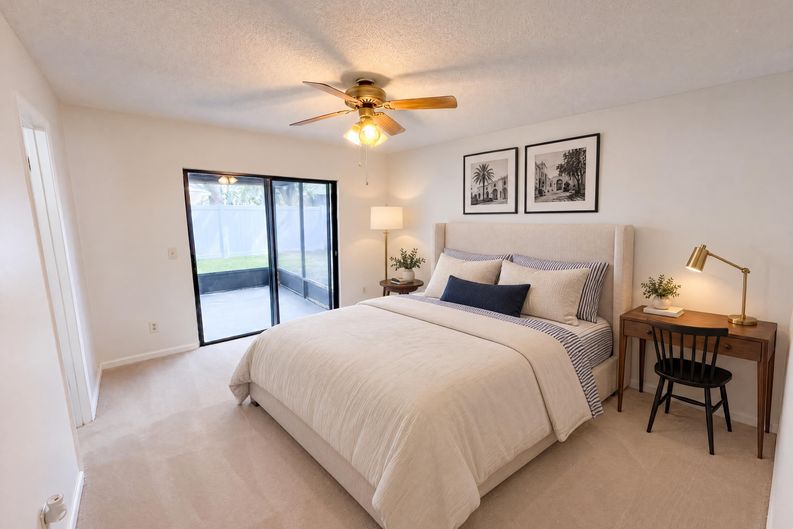 Photo 4 of 25 of 10033 Creekwater Blvd, Orlando, FL