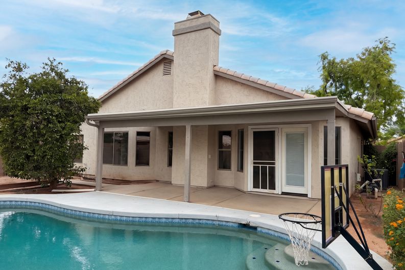 Photo 4 of 40 of 1851 E Aspen Way, Gilbert, AZ