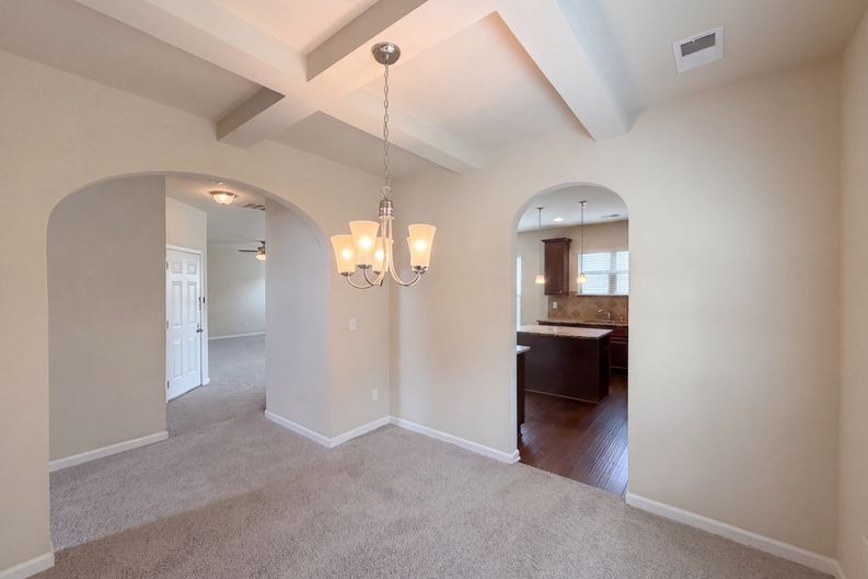 Photo 8 of 18 of 6543 Chason Woods Ct, Jonesboro, GA