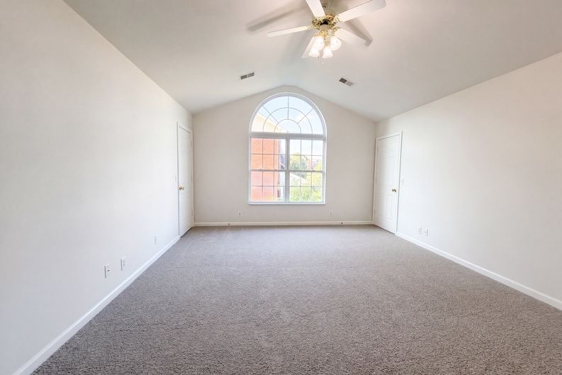 Photo 14 of 26 of 3009 Melbourne Ct E, Mount Juliet, TN