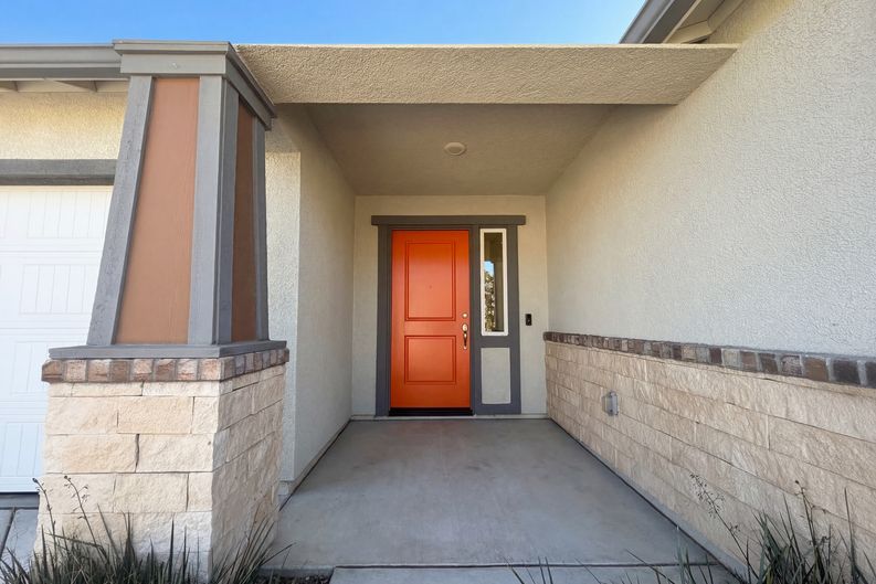 Photo 9 of 46 of 1176 Willow Hill Ave, Sacramento, CA