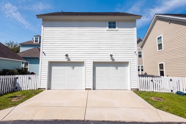 Photo 23 of 26 of 2021 Codorus Ln, Hanahan, SC
