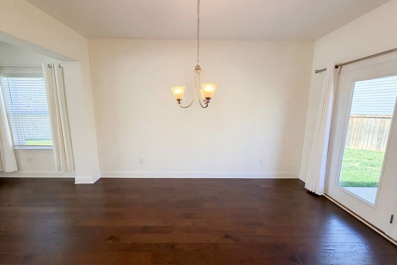 Photo 15 of 44 of 2714 Green Ash Ln, Knoxville, TN