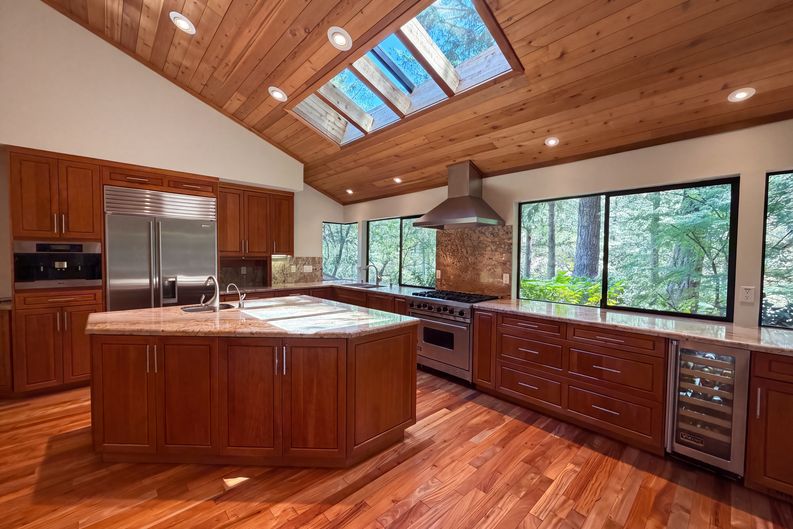 Photo 7 of 47 of 815 Wild Oak Dr, Santa Rosa, CA