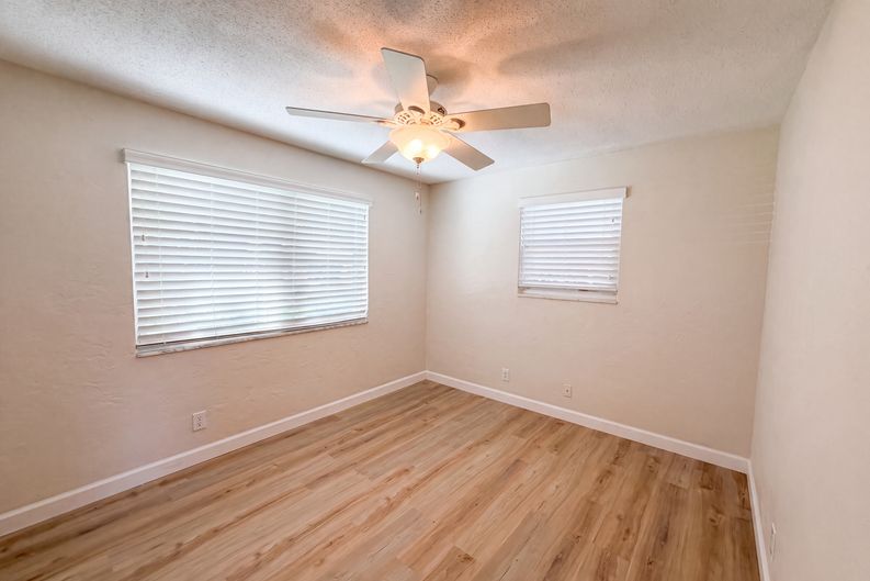 Photo 15 of 21 of 624 Sherman Rd, South Daytona, FL