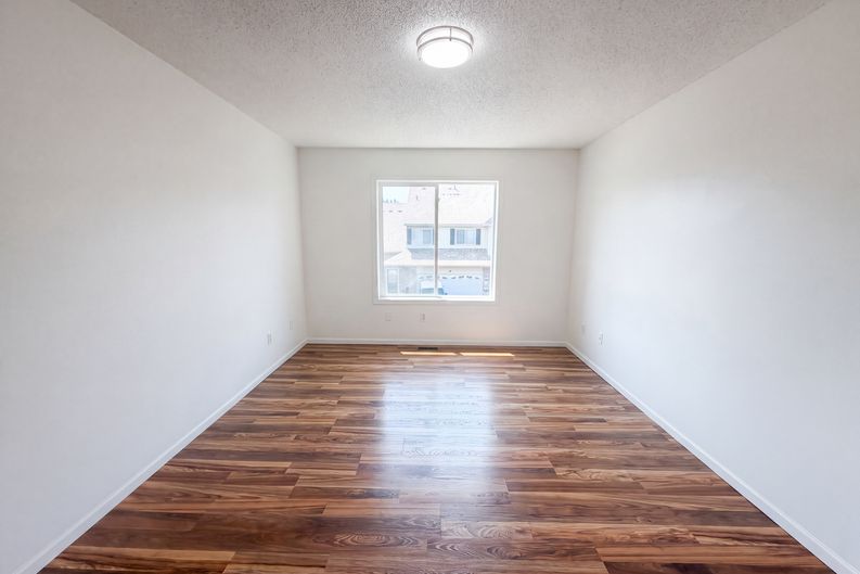 Photo 10 of 21 of 14210 Xenon St NW, Ramsey, MN