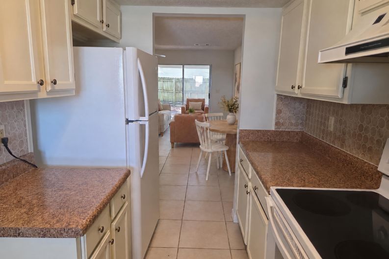 Photo 3 of 17 of 2 Cinderella Ln NW, Fort Walton Beach, FL