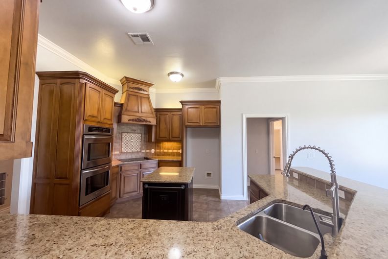 Photo 6 of 42 of 4120 S Choctaw Rd, Choctaw, OK