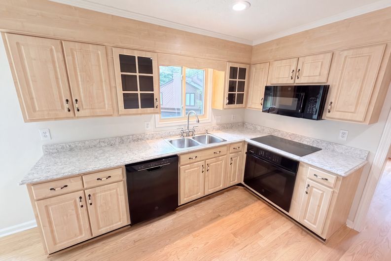 Photo 10 of 40 of 3962 Spalding Holw, Peachtree Corners, GA