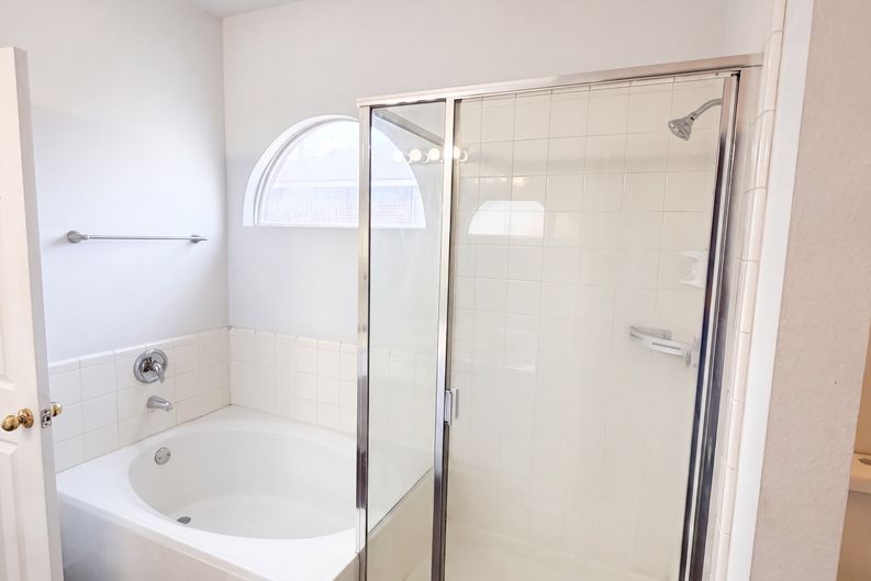 Photo 17 of 22 of 2220 Sumac Dr, Little Elm, TX