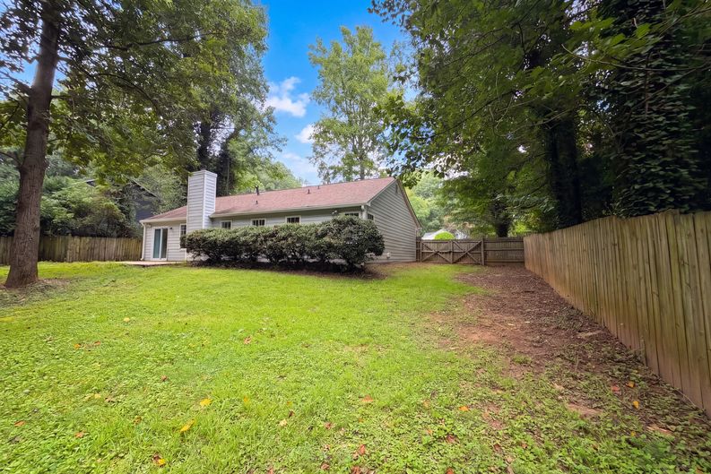 Photo 29 of 30 of 5810 Sailboat Pointe NW, Acworth, GA