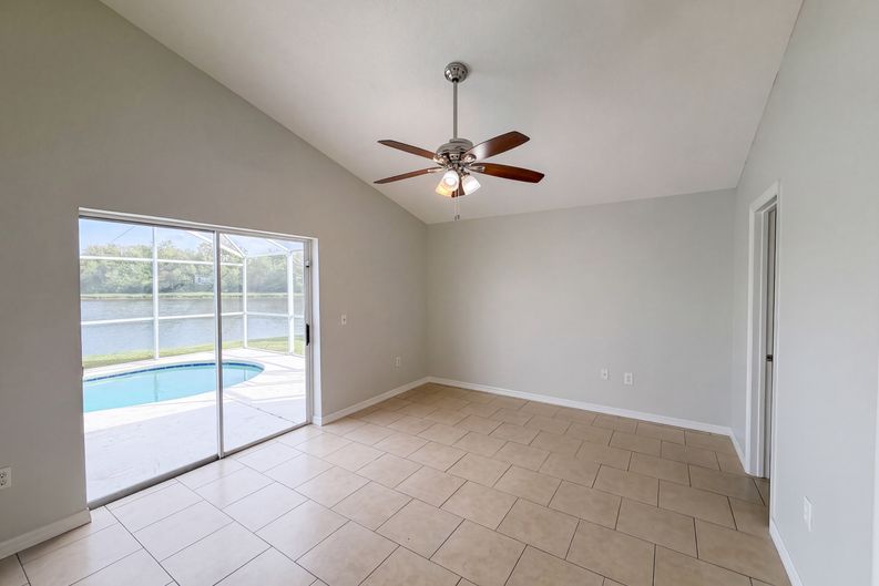 Photo 11 of 38 of 225 Southbridge Cir, Kissimmee, FL