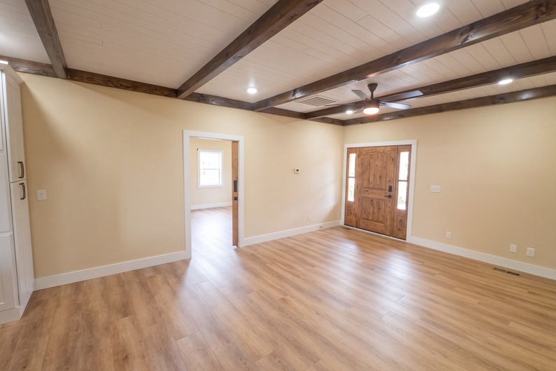 Photo 11 of 32 of 576 Stanley St, Oneida, TN