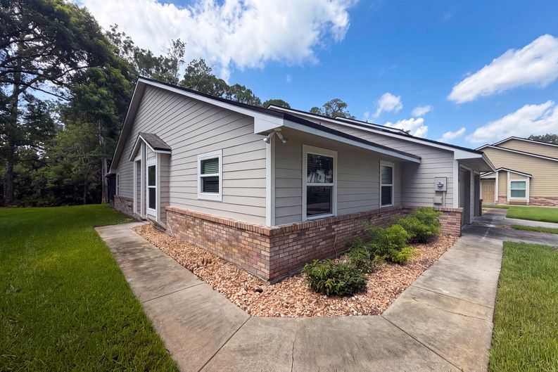 Photo 17 of 19 of 228 Bob White Ct, Daytona Beach, FL