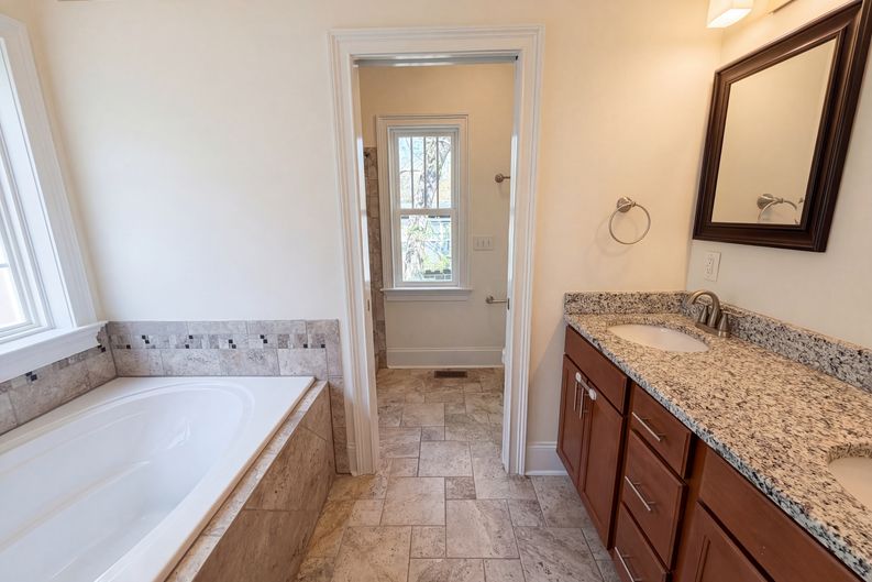 Photo 6 of 17 of 1007 Hazel St, Durham, NC