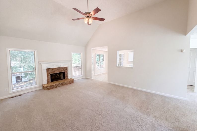 Photo 3 of 56 of 7830 Mosswood Ln, Gainesville, GA