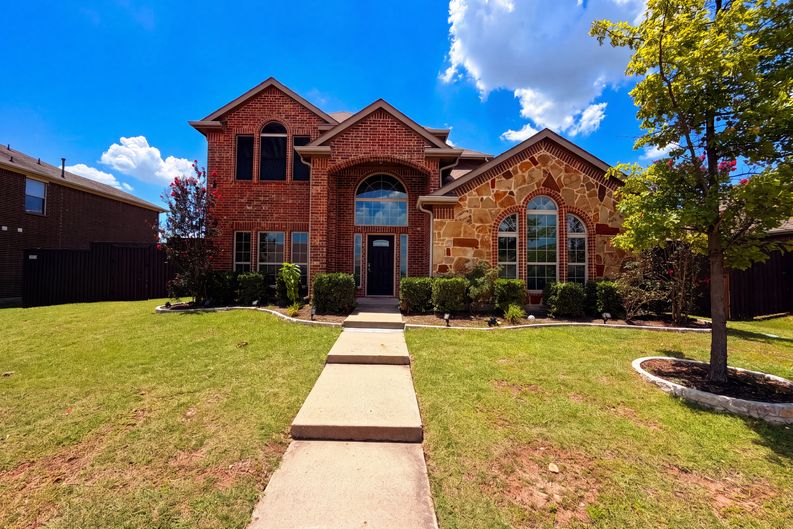 Photo 20 of 22 of 1217 Maverick Ln, Royse City, TX