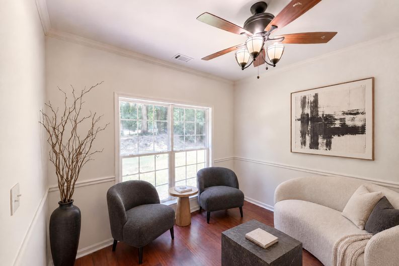 Photo 13 of 26 of 275 Forrest Ave, Fayetteville, GA