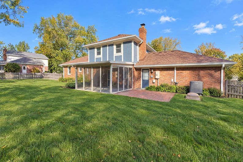 Photo 19 of 22 of 348 Haldale Dr, Carmel, IN