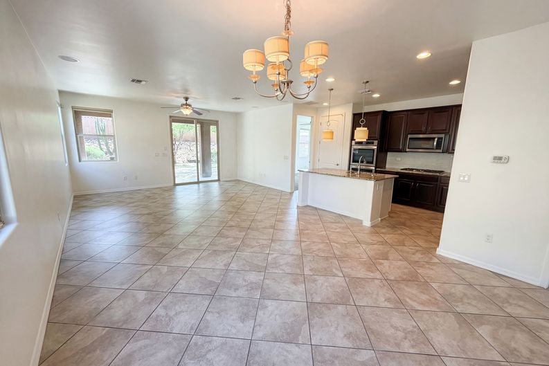 Photo 3 of 21 of 4383 S Saginaw Hill Dr, Tucson, AZ