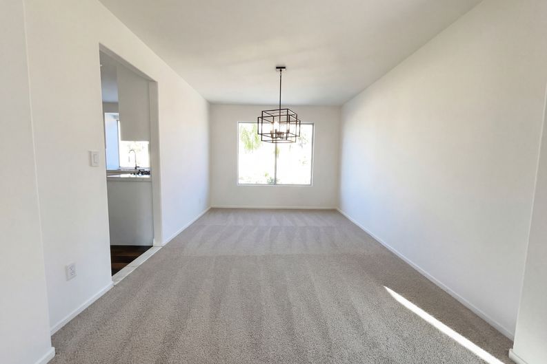 Photo 9 of 26 of 7848 Desert Bell Ave, Las Vegas, NV