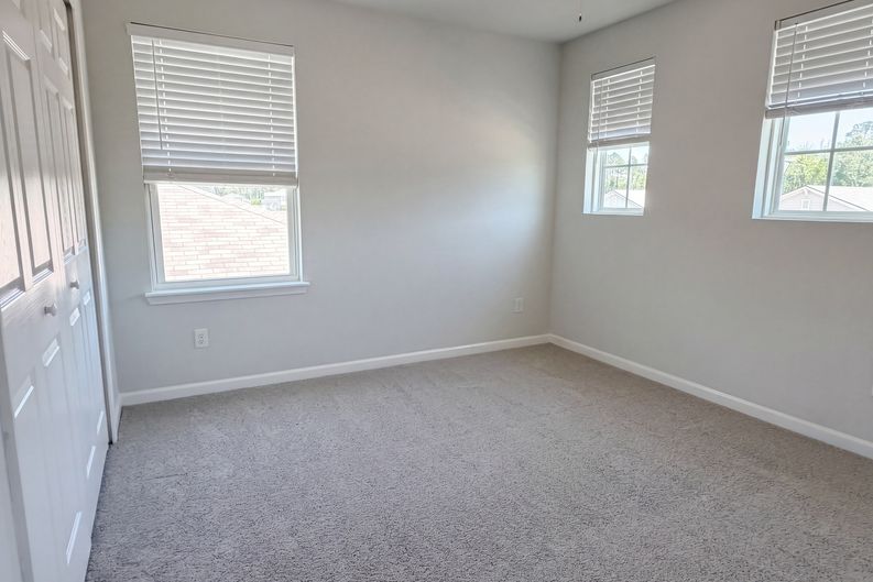 Photo 13 of 25 of 95443 Woodbridge Pkwy, Fernandina Beach, FL