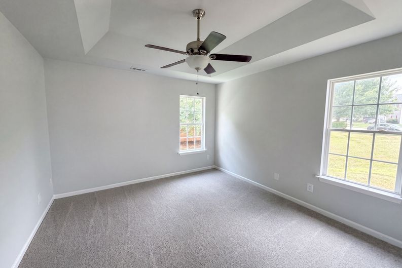 Photo 15 of 23 of 4024 Fifendrum Ln, Charlotte, NC