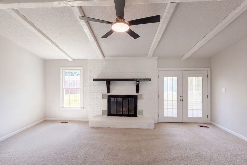 Photo 17 of 20 of 4202 Wrentree Dr, Dallas, NC