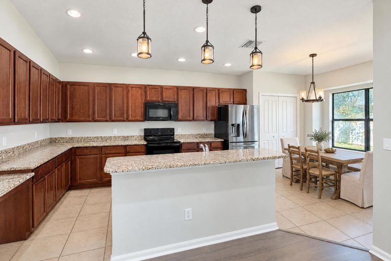 Photo 3 of 30 of 14337 Saltby Pl, Spring Hill, FL