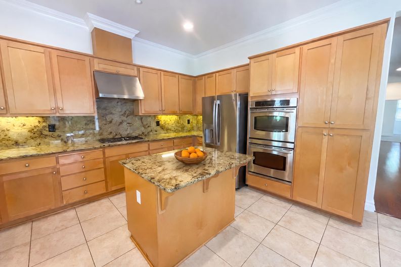 Photo 12 of 33 of 6520 Nebula Ct, Rocklin, CA