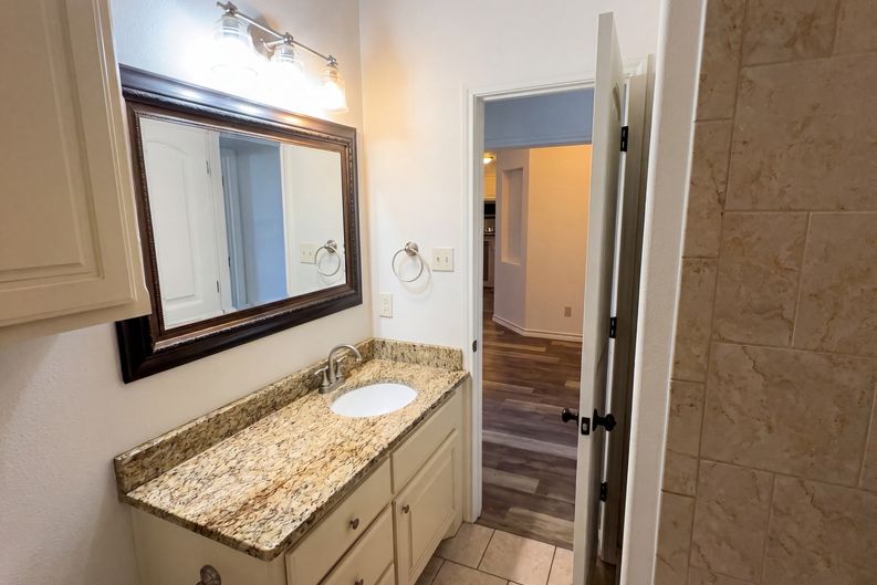 Photo 22 of 27 of 8809 10th St, Lubbock, TX