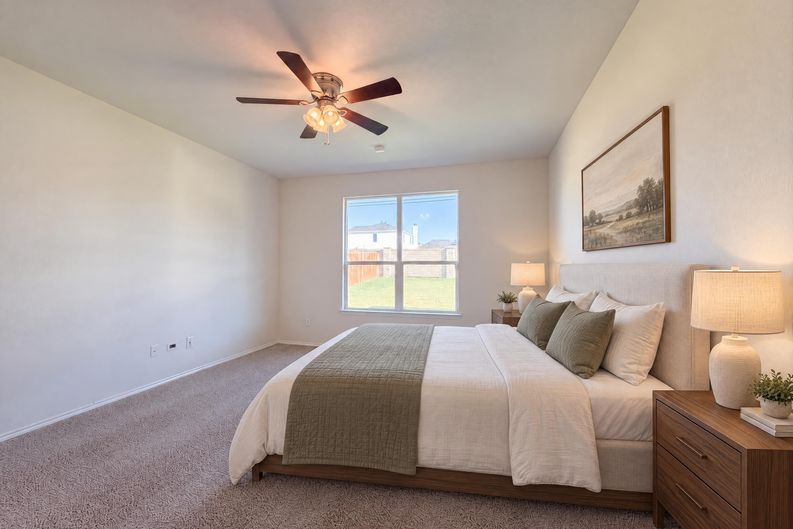 Photo 10 of 23 of 1411 Niagara Falls Ct, Arlington, TX