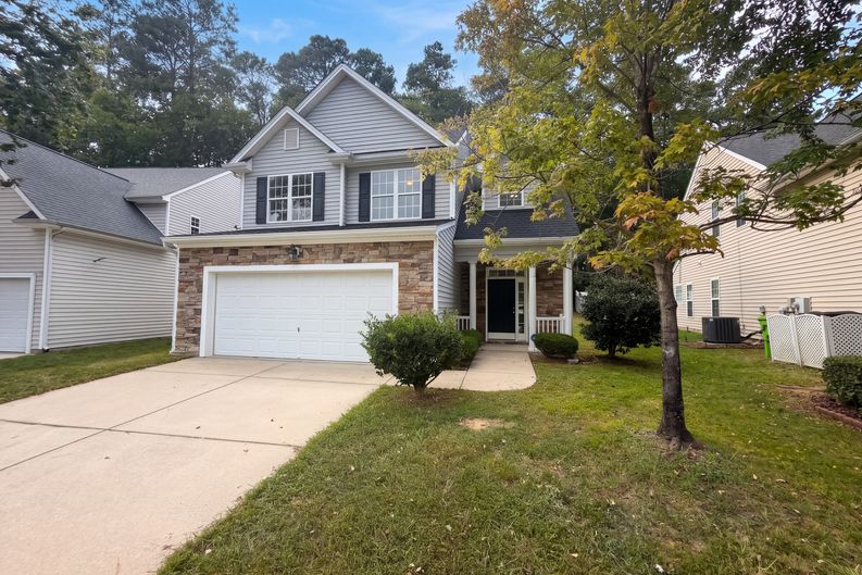Photo 14 of 16 of 8213 Marshall Brae Dr, Raleigh, NC
