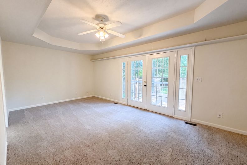 Photo 11 of 27 of 807 W Thompson Ln, Murfreesboro, TN