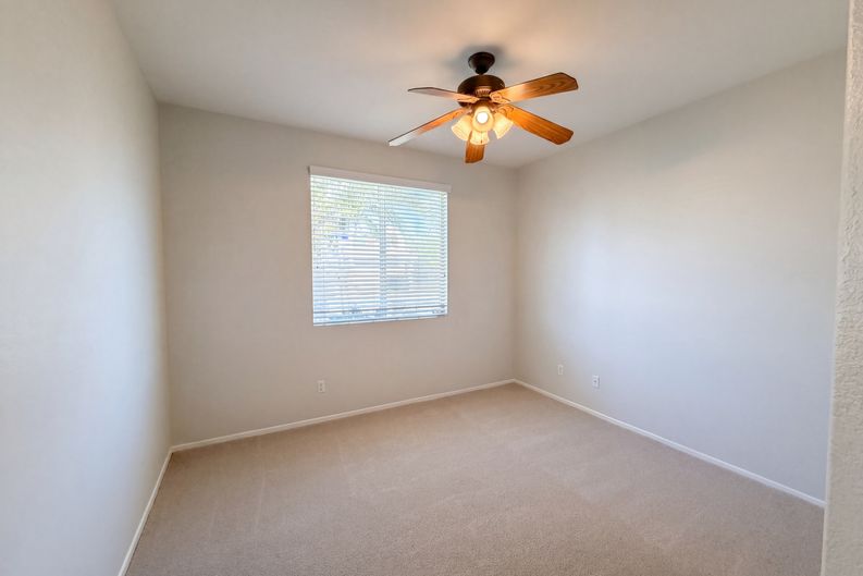 Photo 8 of 19 of 16960 Tack Ln, Moreno Valley, CA