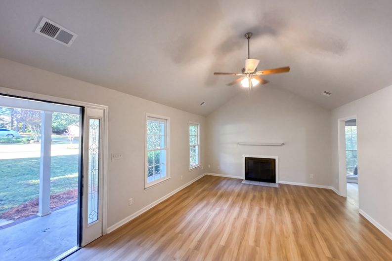 Photo 9 of 47 of 1100 Timber Ridge Rd, Watkinsville, GA