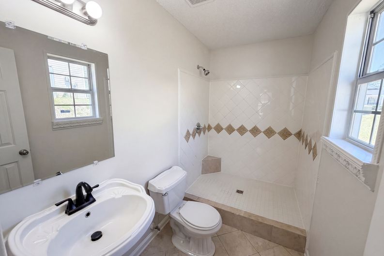 Photo 13 of 18 of 109 Crown Colony Ct, Lexington, SC